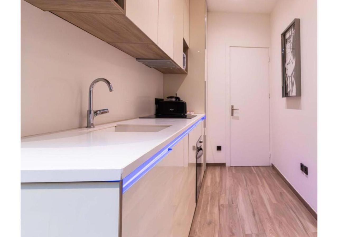 Apartment Saint Germain Des Pres By Studio Prestige Париж Екстериор снимка