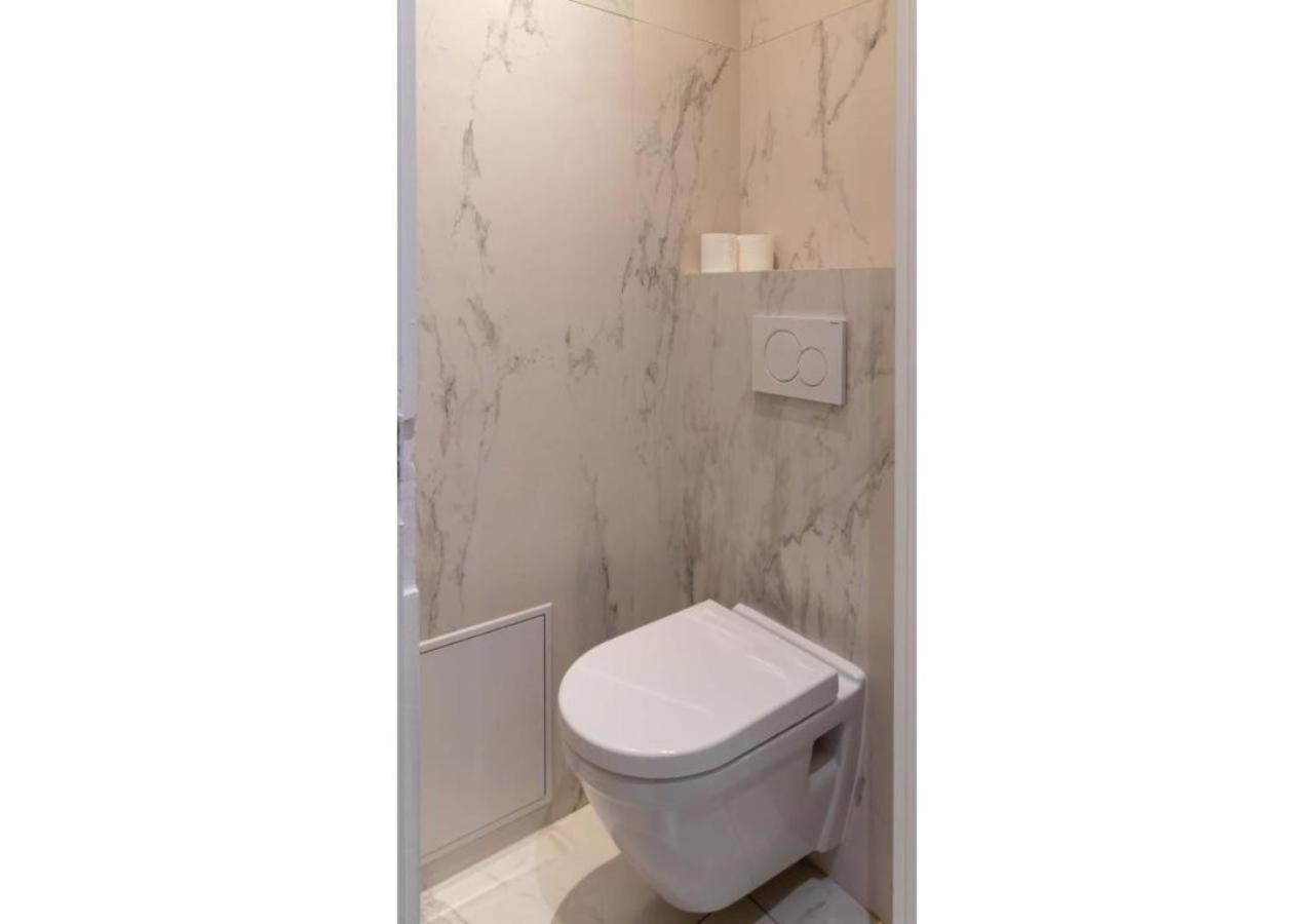 Apartment Saint Germain Des Pres By Studio Prestige Париж Екстериор снимка
